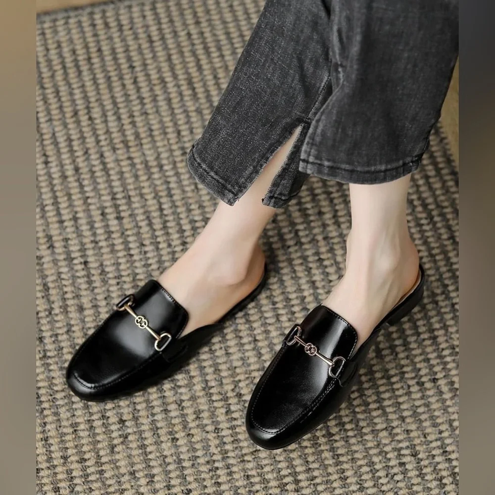 Black Women’s Mules - Picture 4 of 11